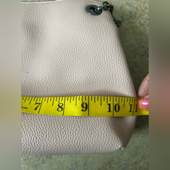 Dolce Vita Rose Colored Vegan Pebbled Leather Shoulder Purse with Chain Strap - Picture 8 of 12